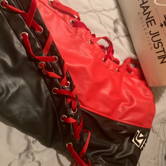 Dress - Picture 3 of 3